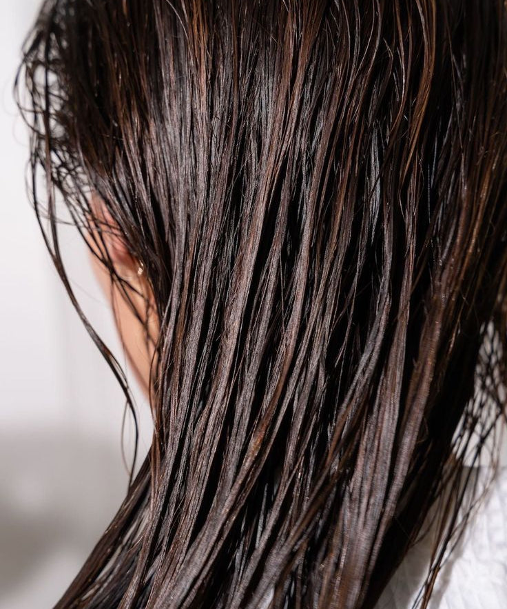 Summer Scalp Buildup: Why your hair feels heavy even after washing