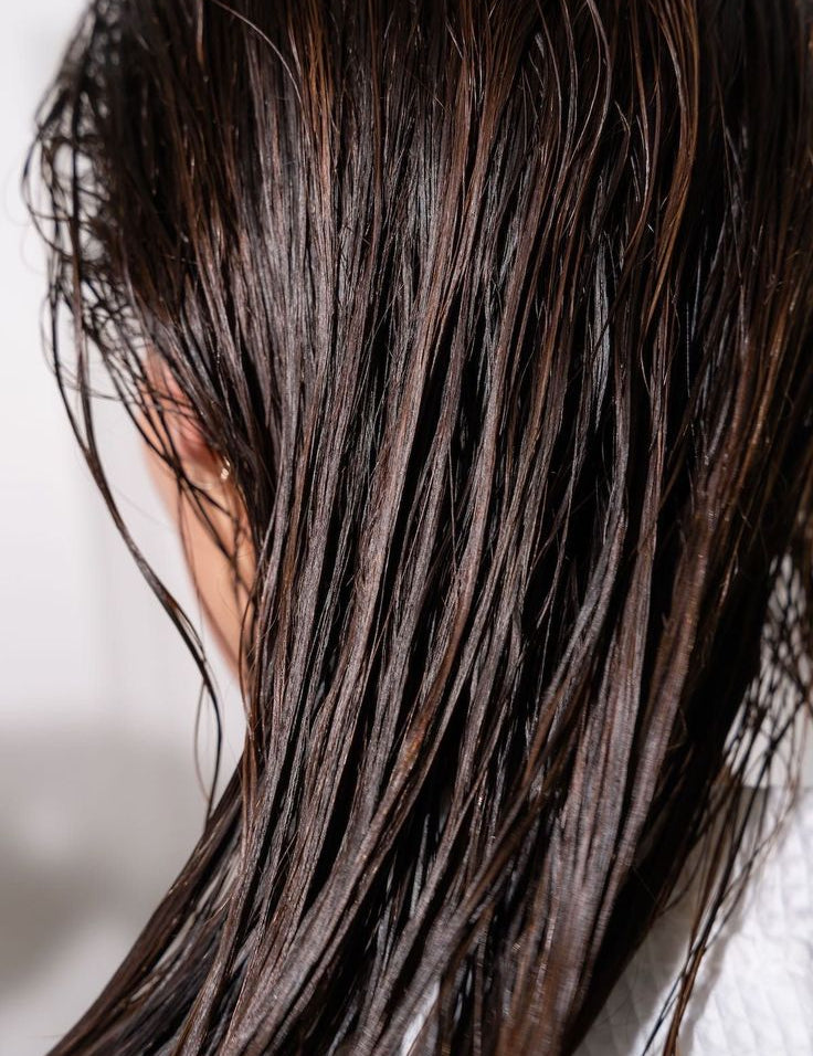 Summer Scalp Buildup: Why your hair feels heavy even after washing